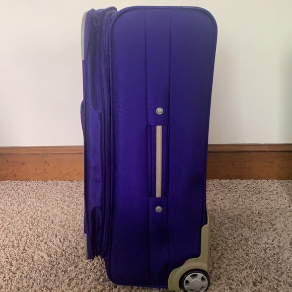 JMU Suit Case - Picture 2 of 5